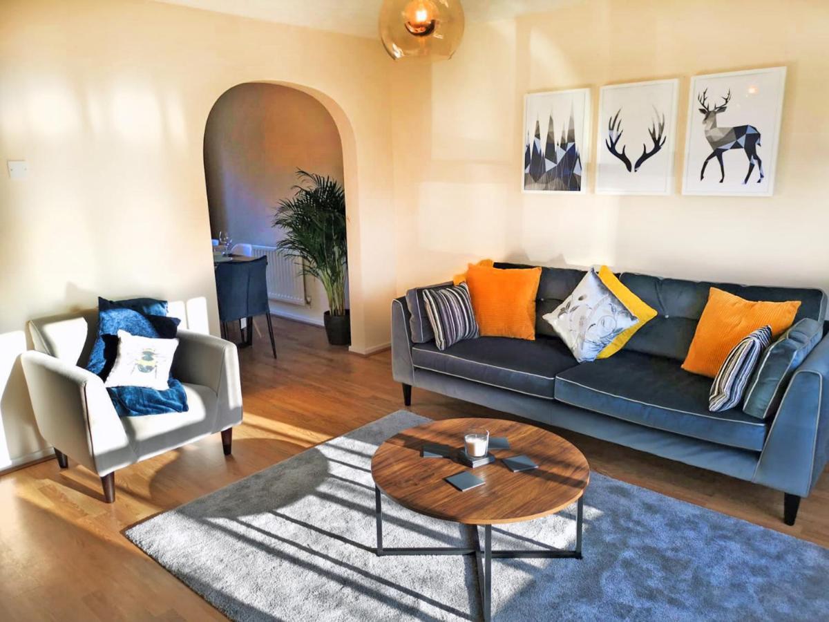 Emerald House - Spacious 3 Bed House With Ensuite Parking Gardens And Netflix เลมิงตันสปา ภายนอก รูปภาพ
