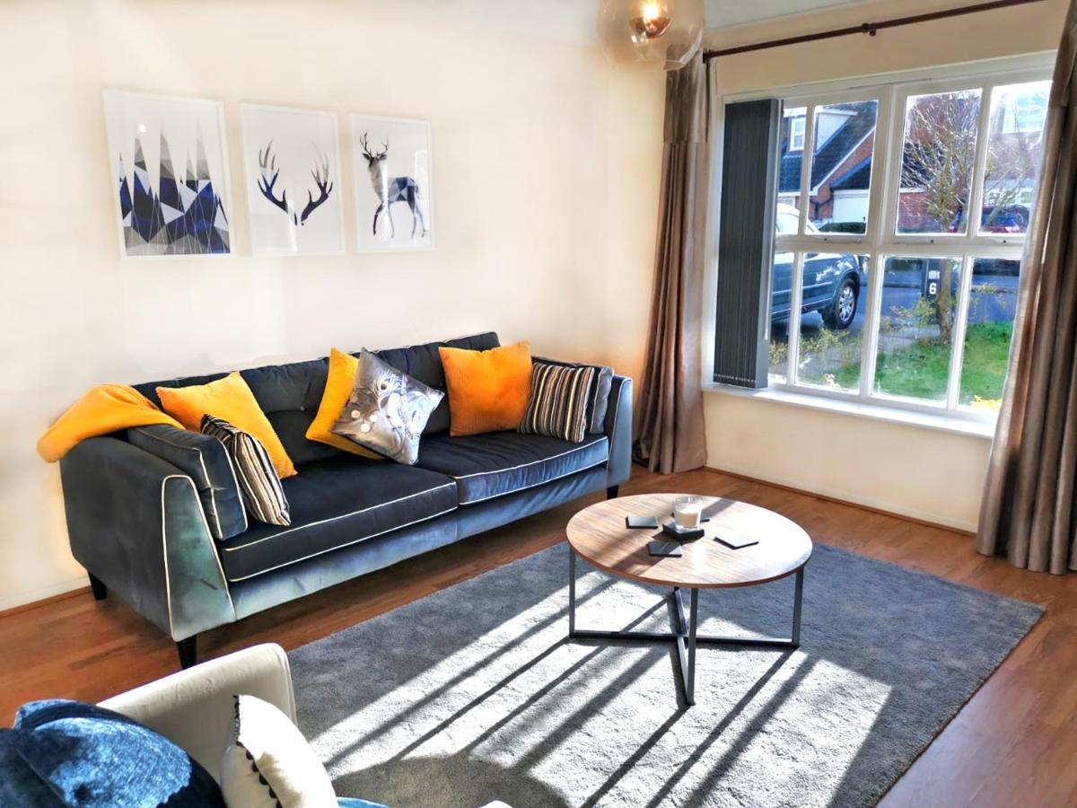 Emerald House - Spacious 3 Bed House With Ensuite Parking Gardens And Netflix เลมิงตันสปา ภายนอก รูปภาพ